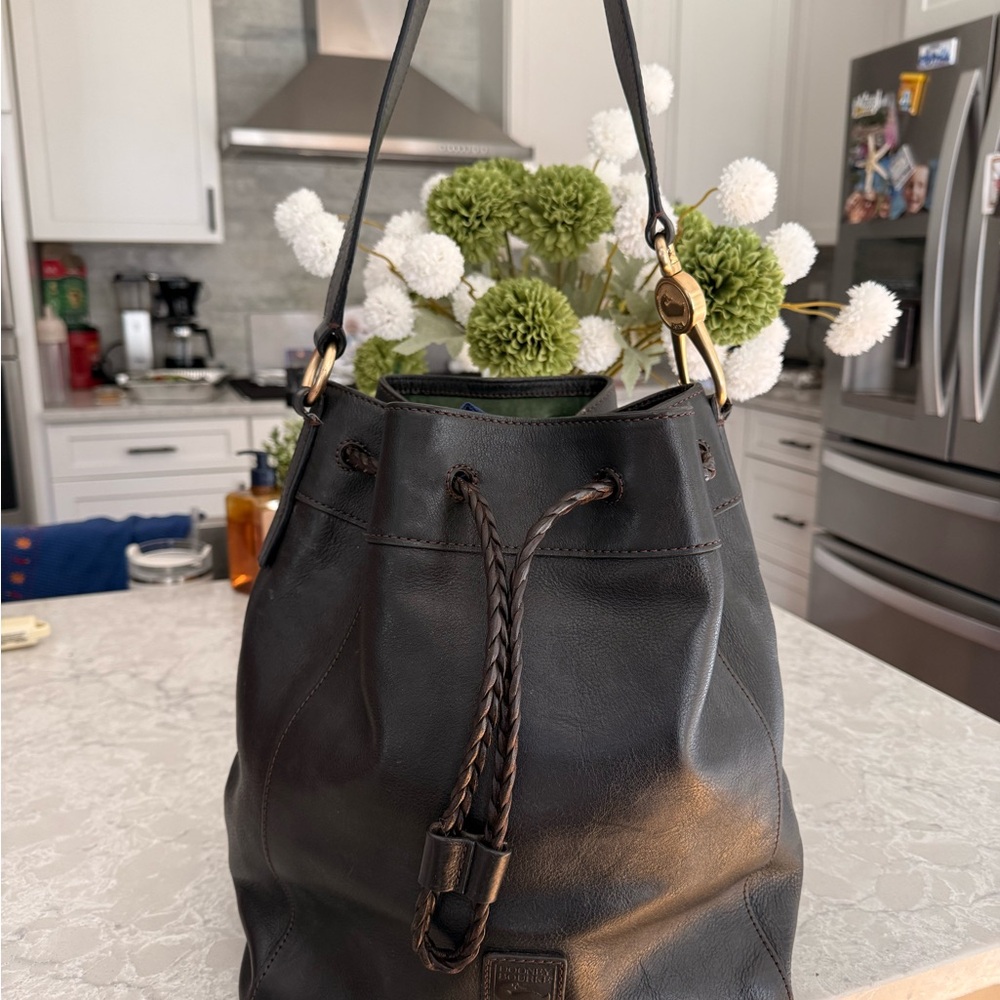 Dooney and Bourke black Florentine Hattie bag - Picture 3 of 16